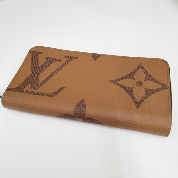 LV ルイヴィトン 財布 モノグラム・ジャイアント ジッピーウォレット