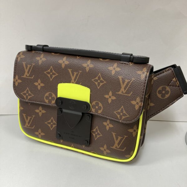 LV  モノグラム　Sスリングバッグ