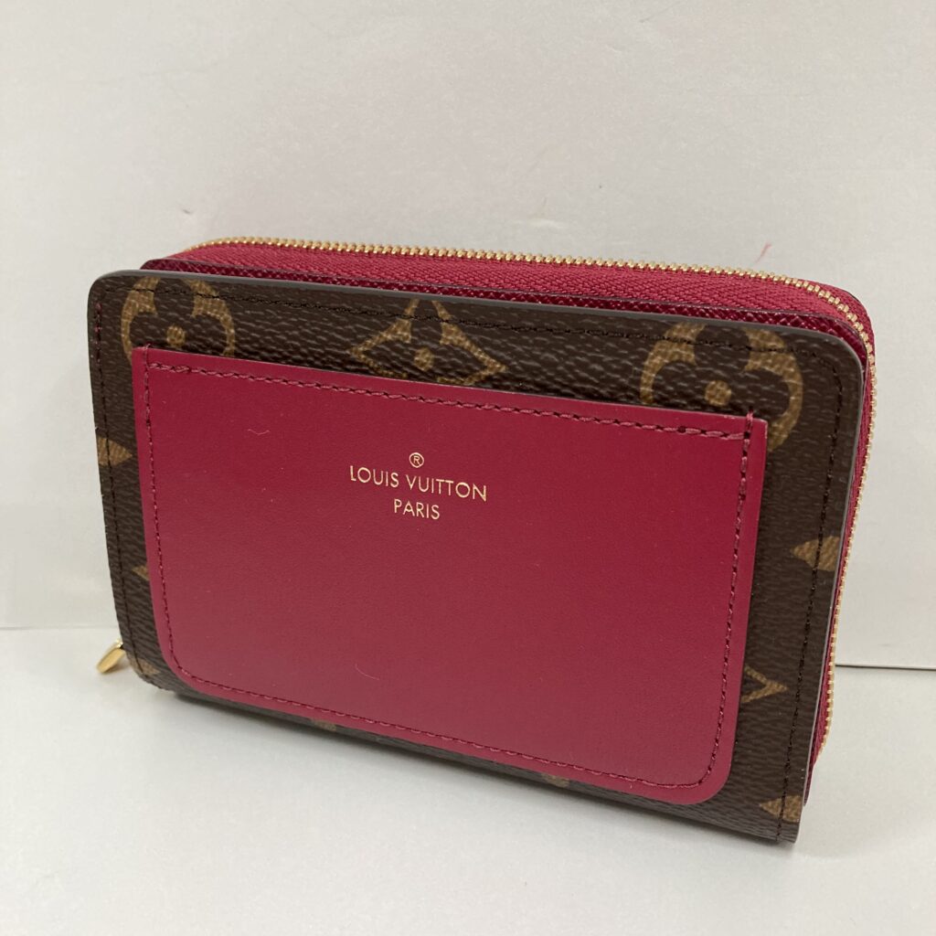 LV モノグラム　ポルトフォイユ・ルー　イニシャル入り