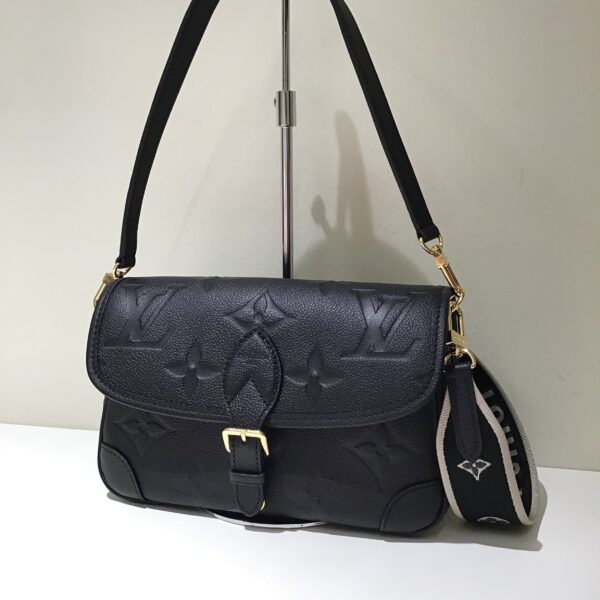 LV モノグラム・アンプラント ディアヌ M46386