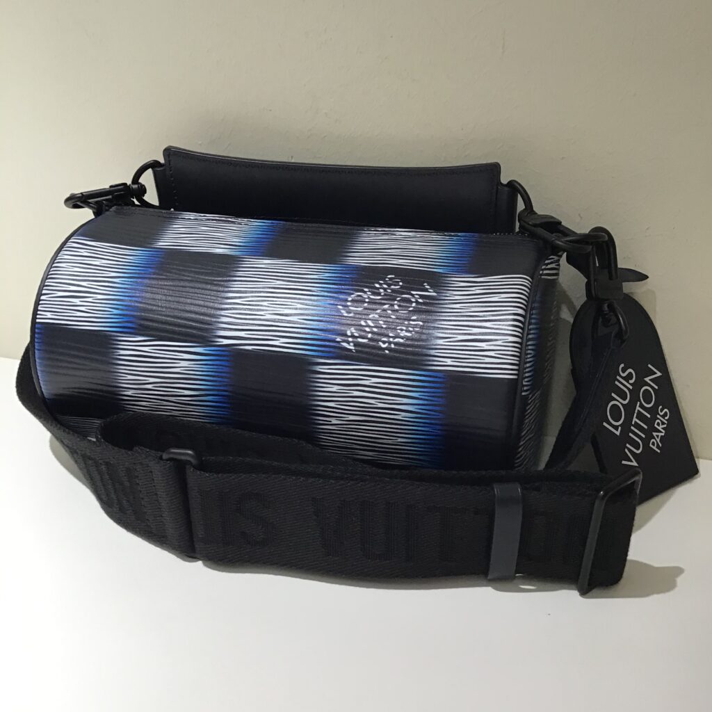 LV  ダミエ・ラッシュ  エピ  XL  ソフト・ポロションPM  M23744