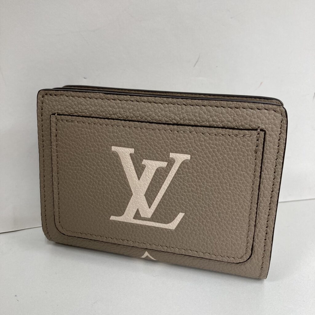 LV  モノグラム･アンプラント　ポルトフォイユ･クレア　M82370