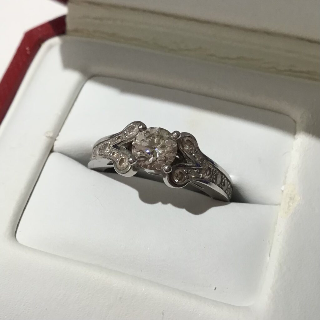カルティエ  pt950  ダイヤ0.51  バレリーナ  リング  G:VVS2:EX  ケース、保証書付き
