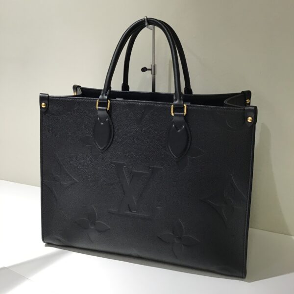 LV モノグラム・アンプラント オンザゴーMM M45595