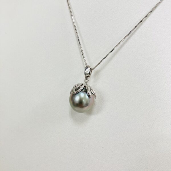 K18WG ブラックパール12.5mm ブラネックレス