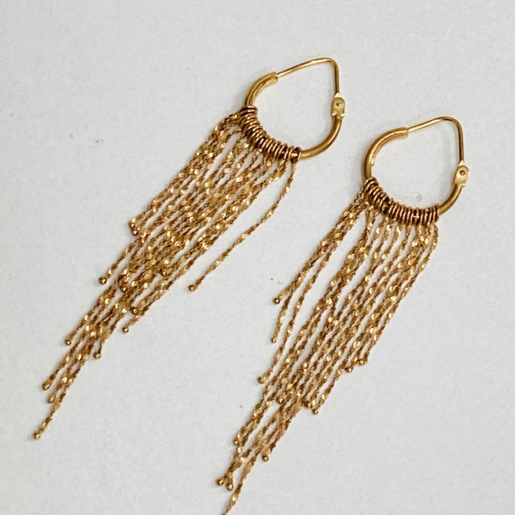 ウノアエレ 750 ピアス