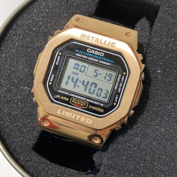 カシオ G-SHOCK DW-5600E-1VER SS/デジタル 箱付き