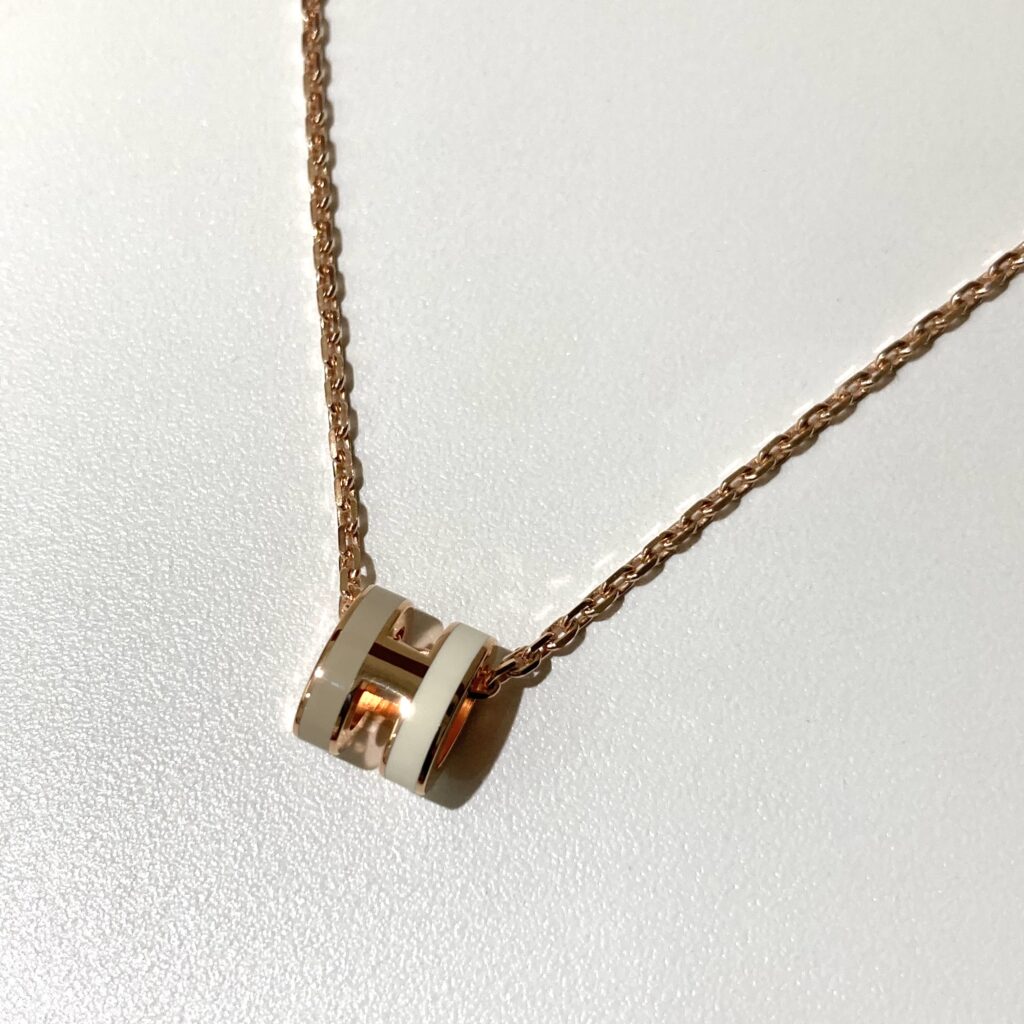 エルメス  PGP  ポップアッシュミニ  ホワイト×ベージュ  ネックレス  箱付き