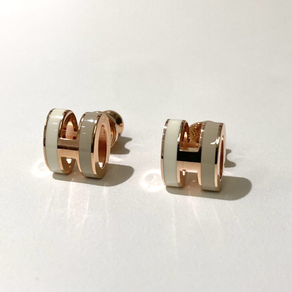 エルメス  PGP  ポップアッシュミニ  ホワイト×ベージュ  ピアス  箱付き