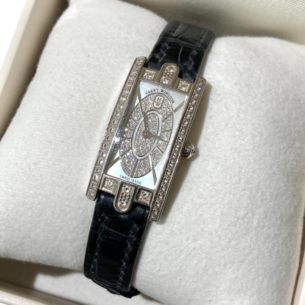 ハリーウィンストン アヴェニューC ミニ エリプティック 750WG/QZ AVCQHM16WW052 箱、保証書付き