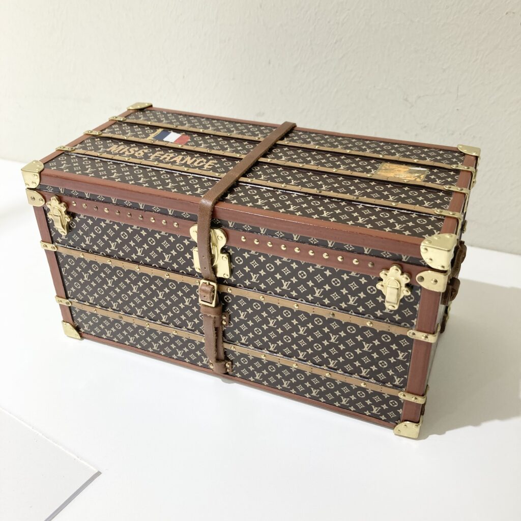 LV  ノベルティ  ペーパーウェイト  トランク  ミスフランス  M99408  箱付き