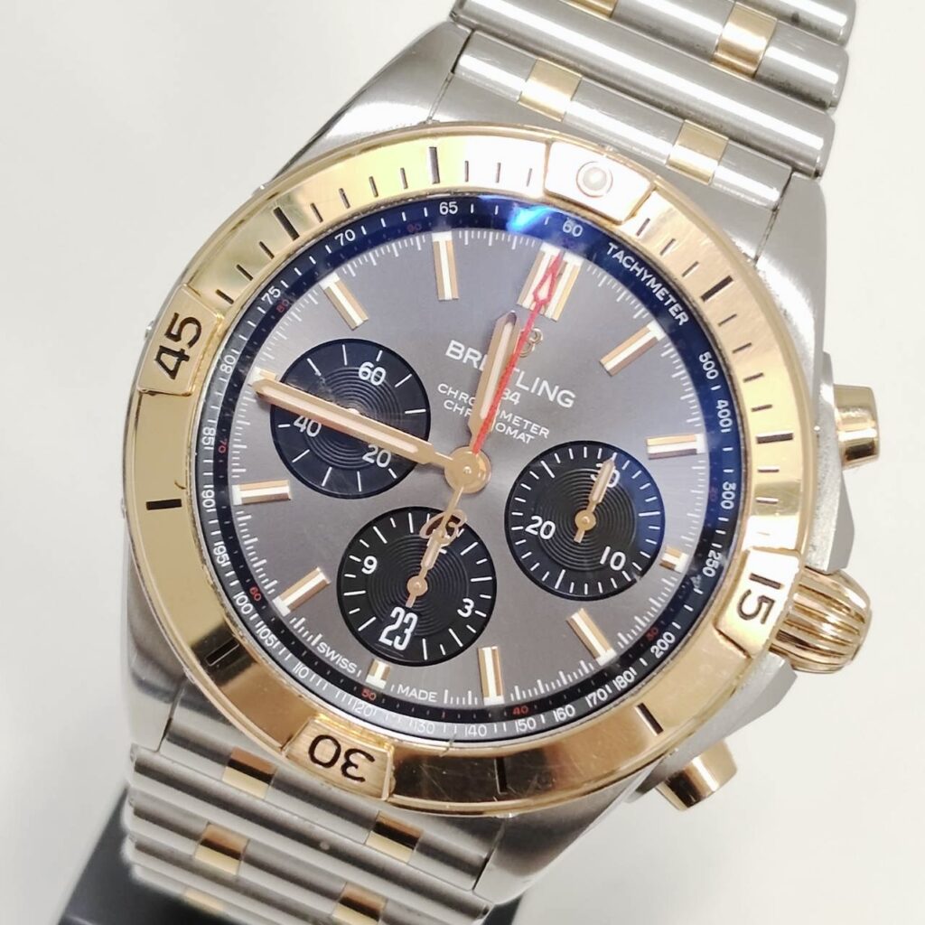 ブライトリング クロノマットB01 42 SS/RG/AT Bスケ UB0134