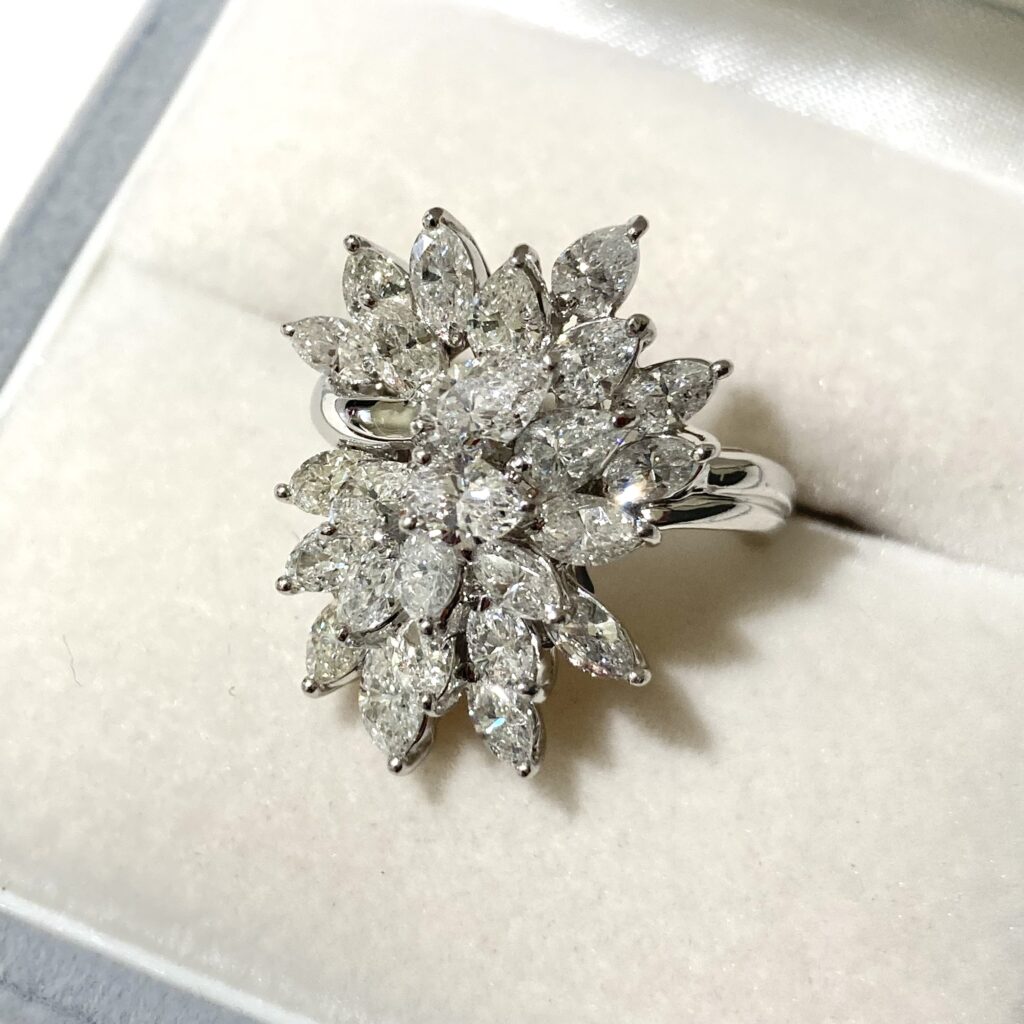 Pt900  ペアシェイプ/マーキスダイヤ3.00  リング