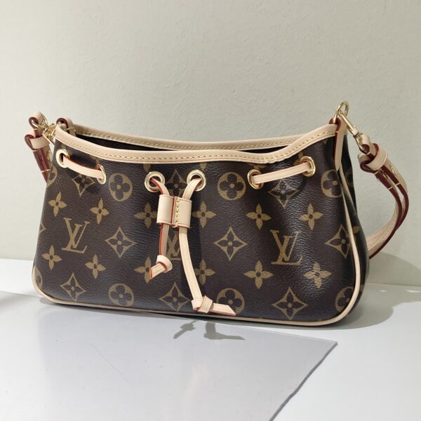 LV  モノグラム  ナノ・フリヴォル  M29537  箱付き