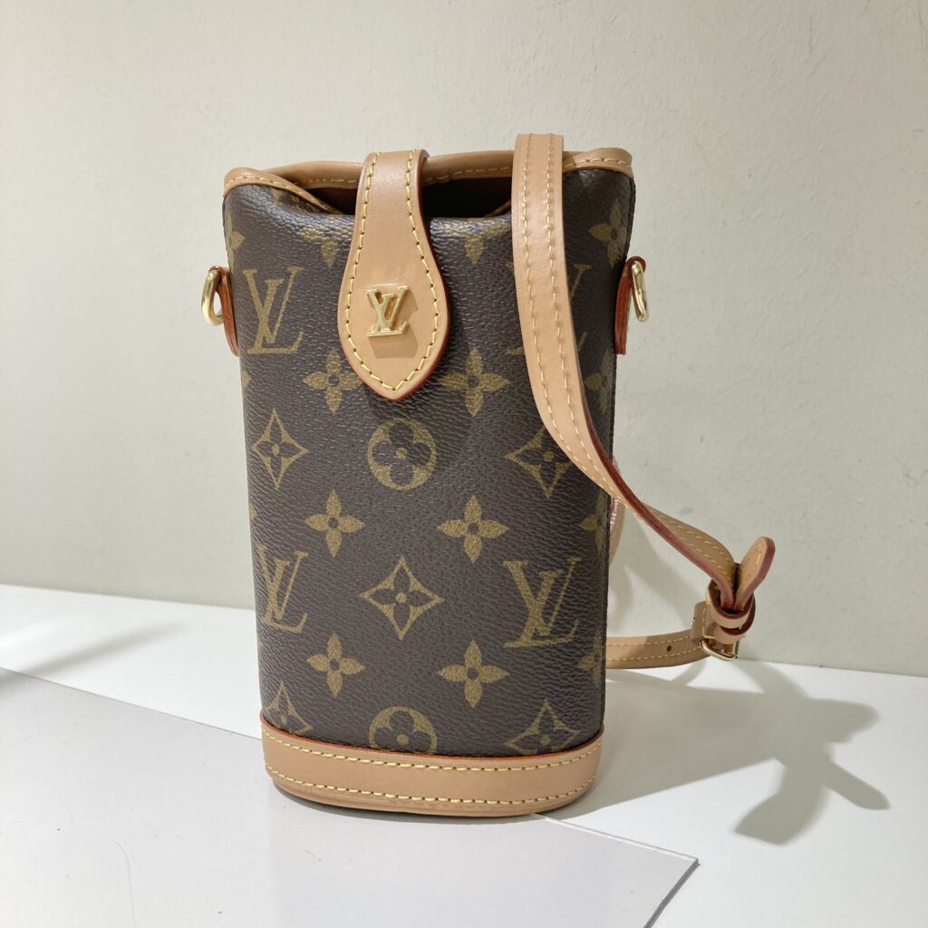 LV  モノグラム  フォールド・ミー  ポーチ  M80874